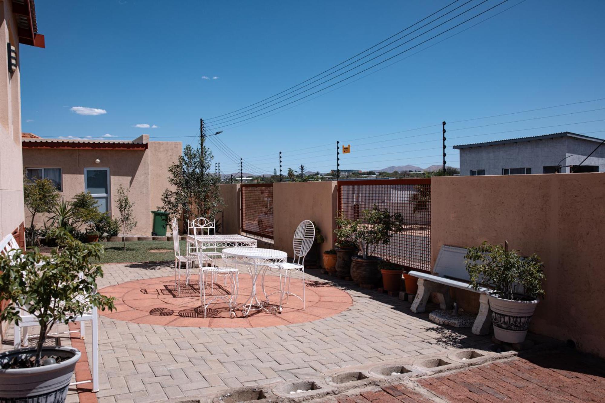 Emerald Bed&Breakfast Windhoek Exterior photo